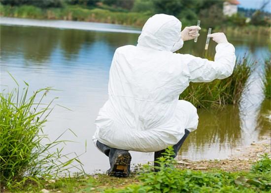 1756692982354506.jpeg 水質(zhì)檢測戶外.jpeg